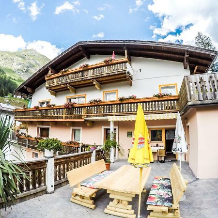 Apartamento Haus Bergblick Prägraten Exterior foto